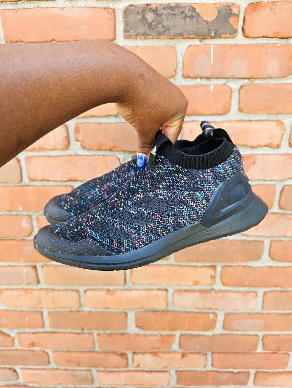 Adidas Women’s Black Multicolor Speckled Slip-On Sneakers Size 6